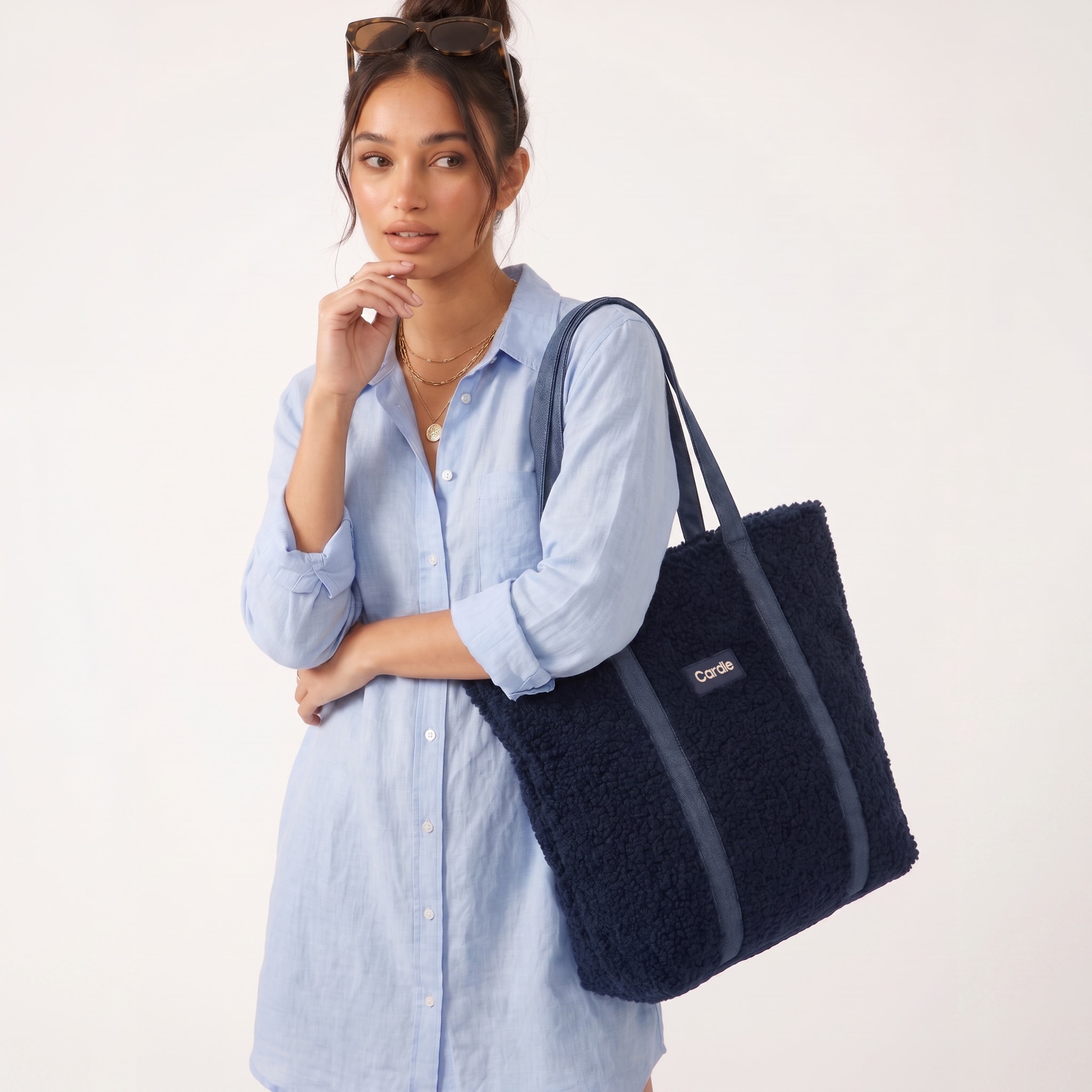 Cloud bouclé Tote – image 2 | Cardle